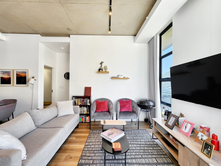 2 Bedroom Property for Sale in Sea Point Western Cape